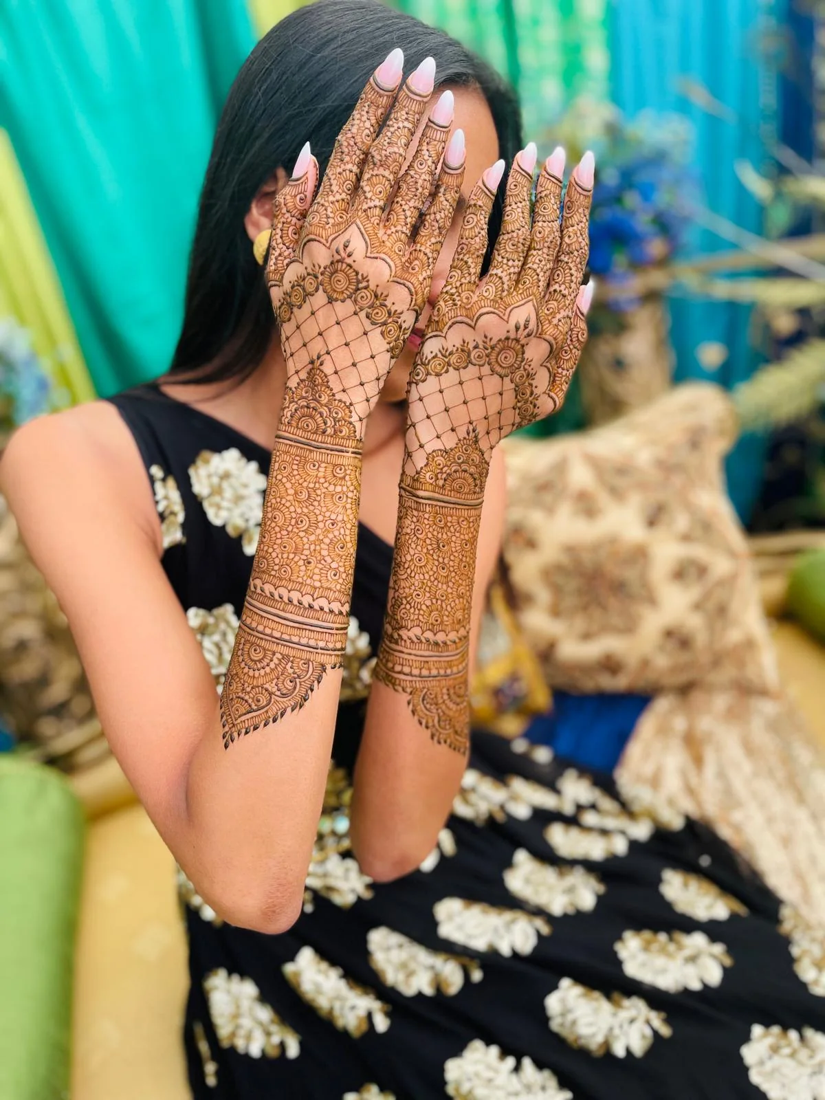 Bridal henna design 11 of 19