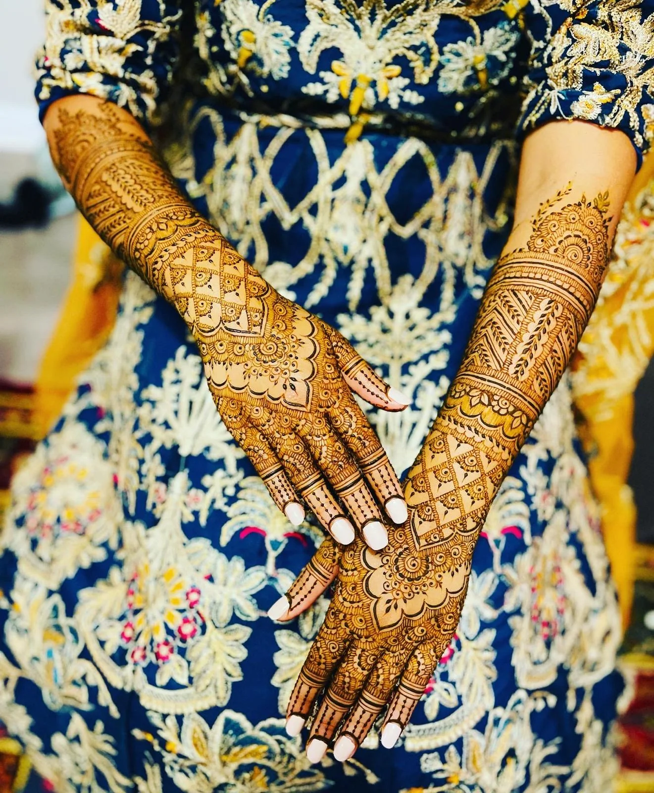 Bridal henna design 12 of 19