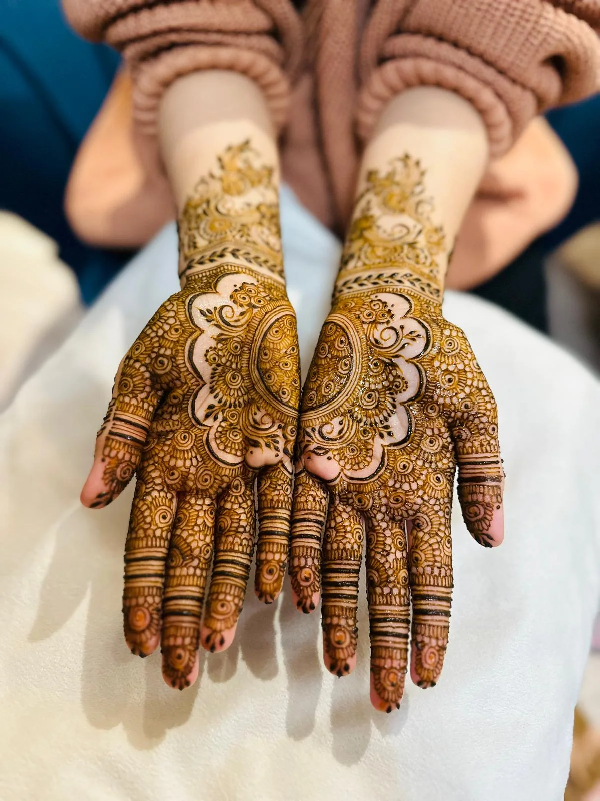 Bridal henna design 15 of 19