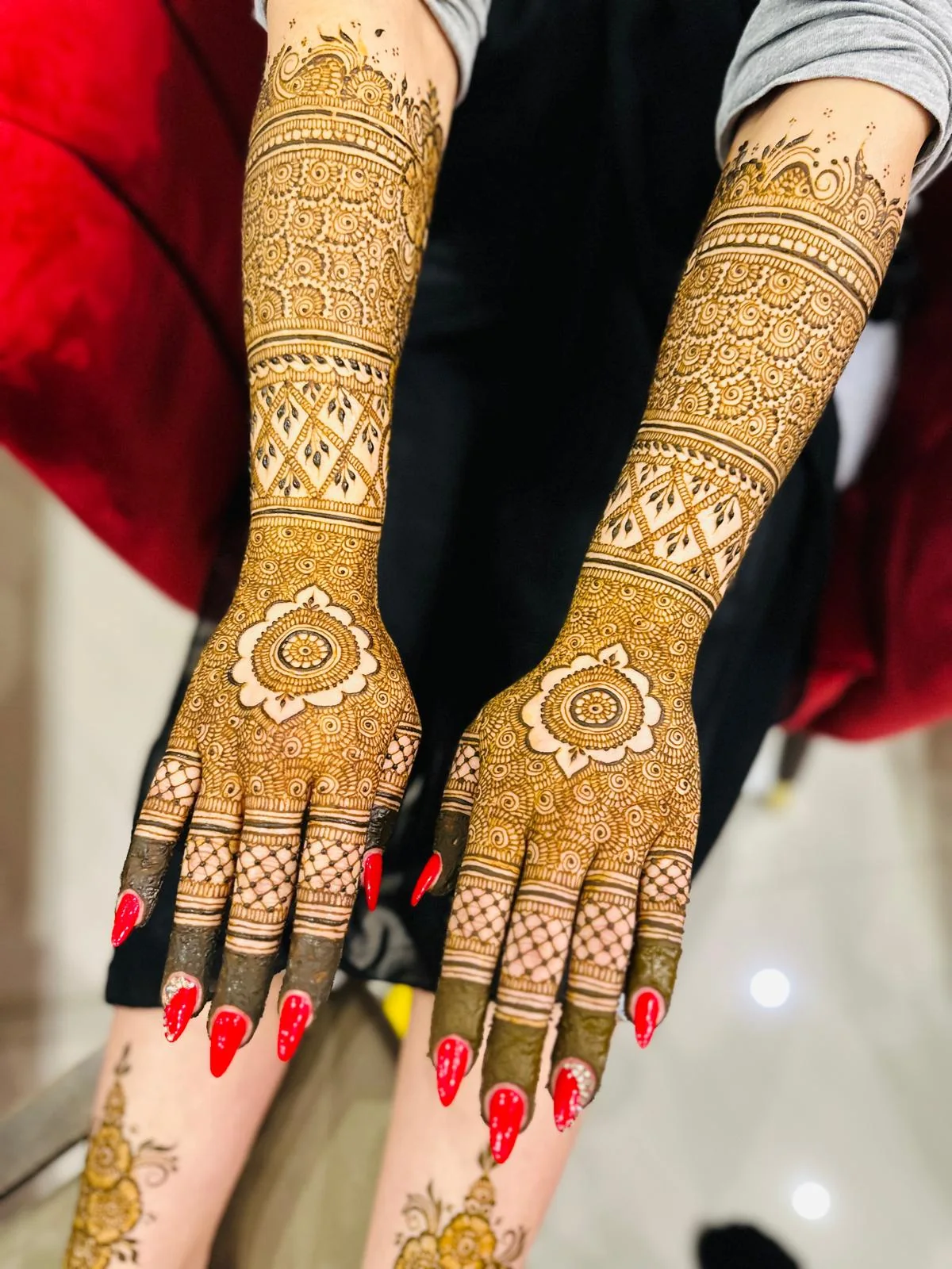 Bridal henna design 16 of 19