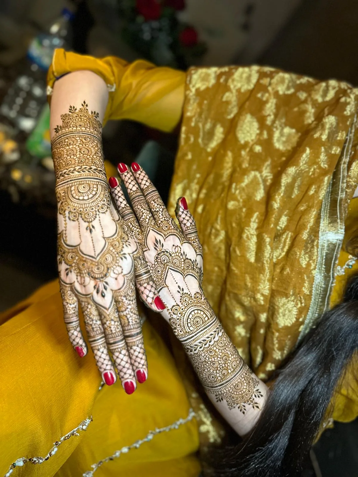Bridal henna design 18 of 19