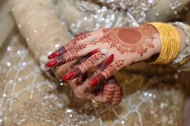 Henna stain result 1 of 17