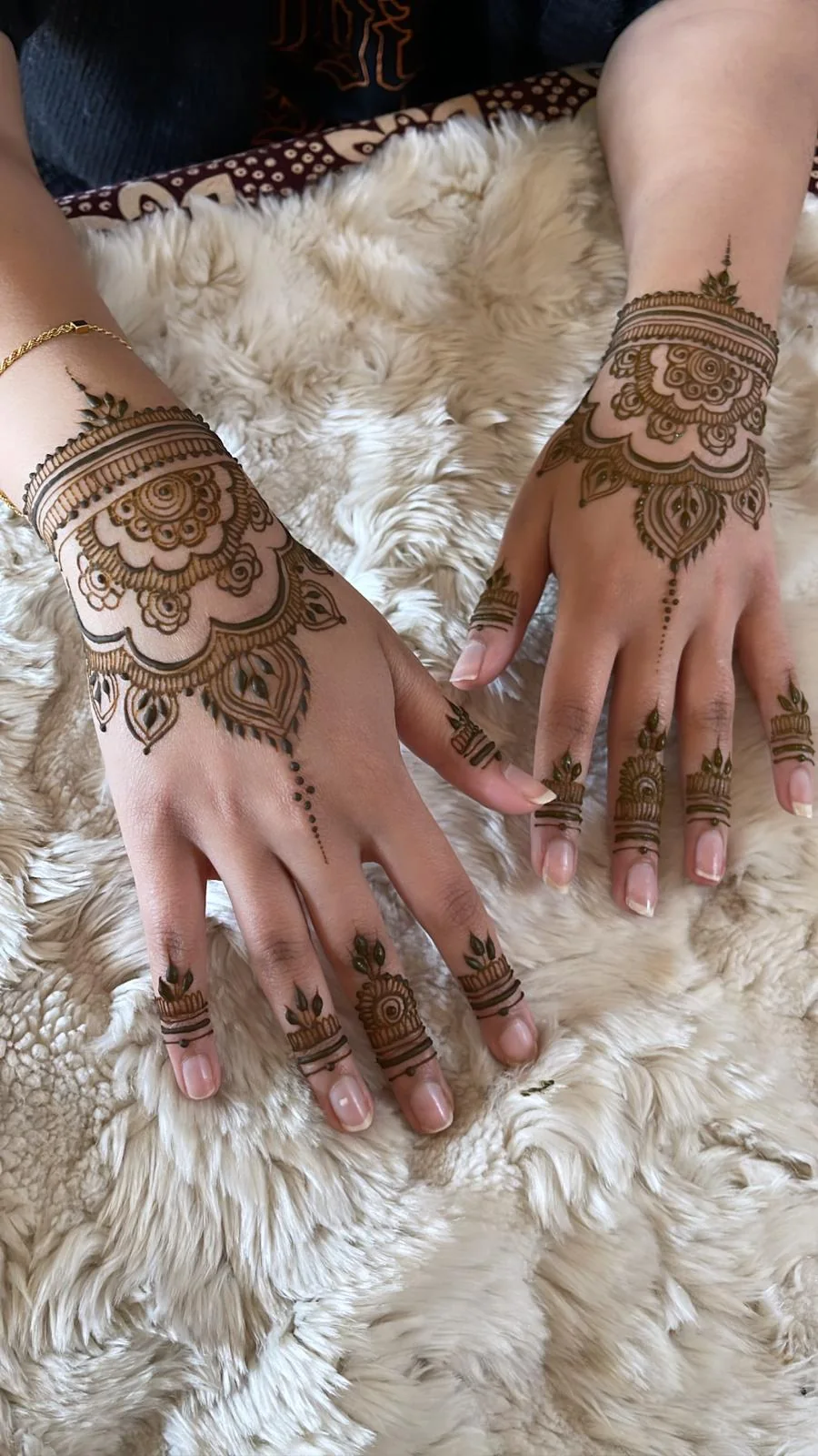 Party henna design 16 of 19
