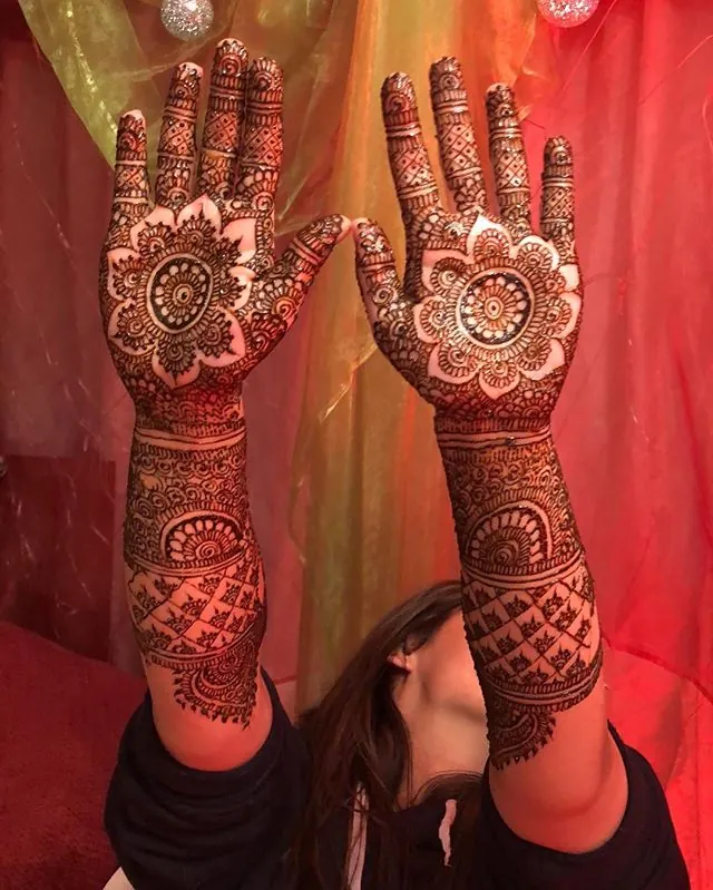 Bridal henna design closeup