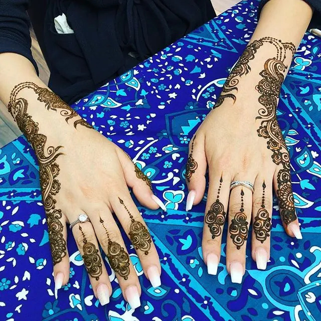 Arabic mehndi design