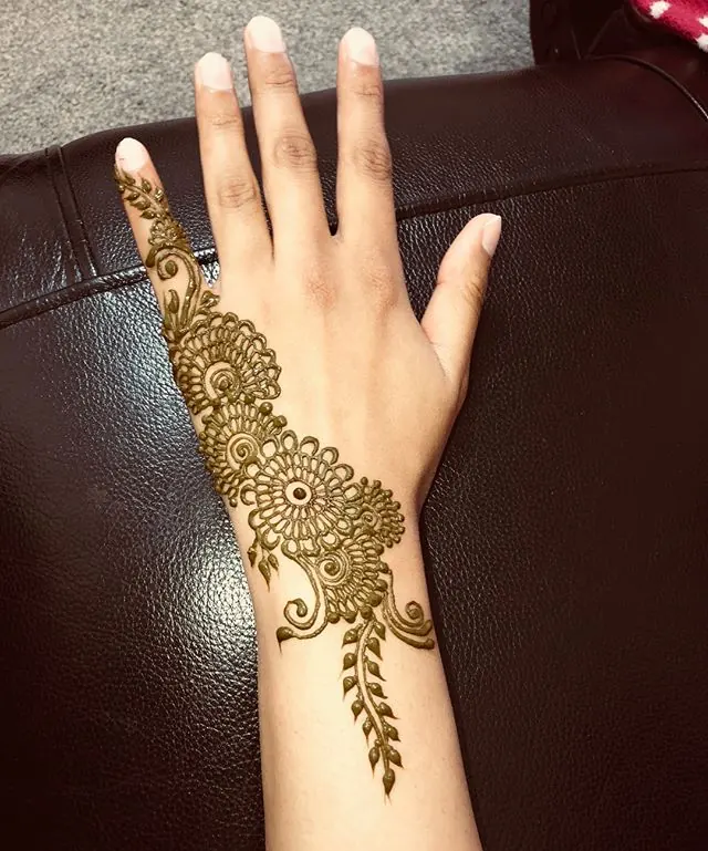 Party henna guest 3