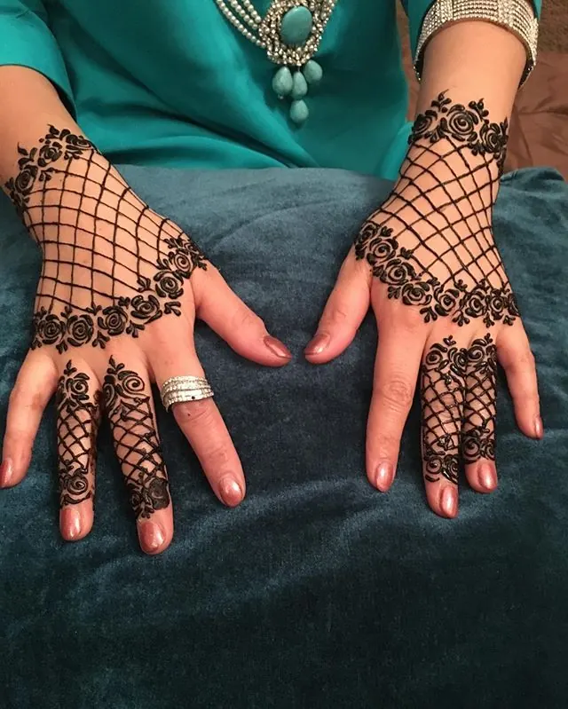 Henna tag design 3